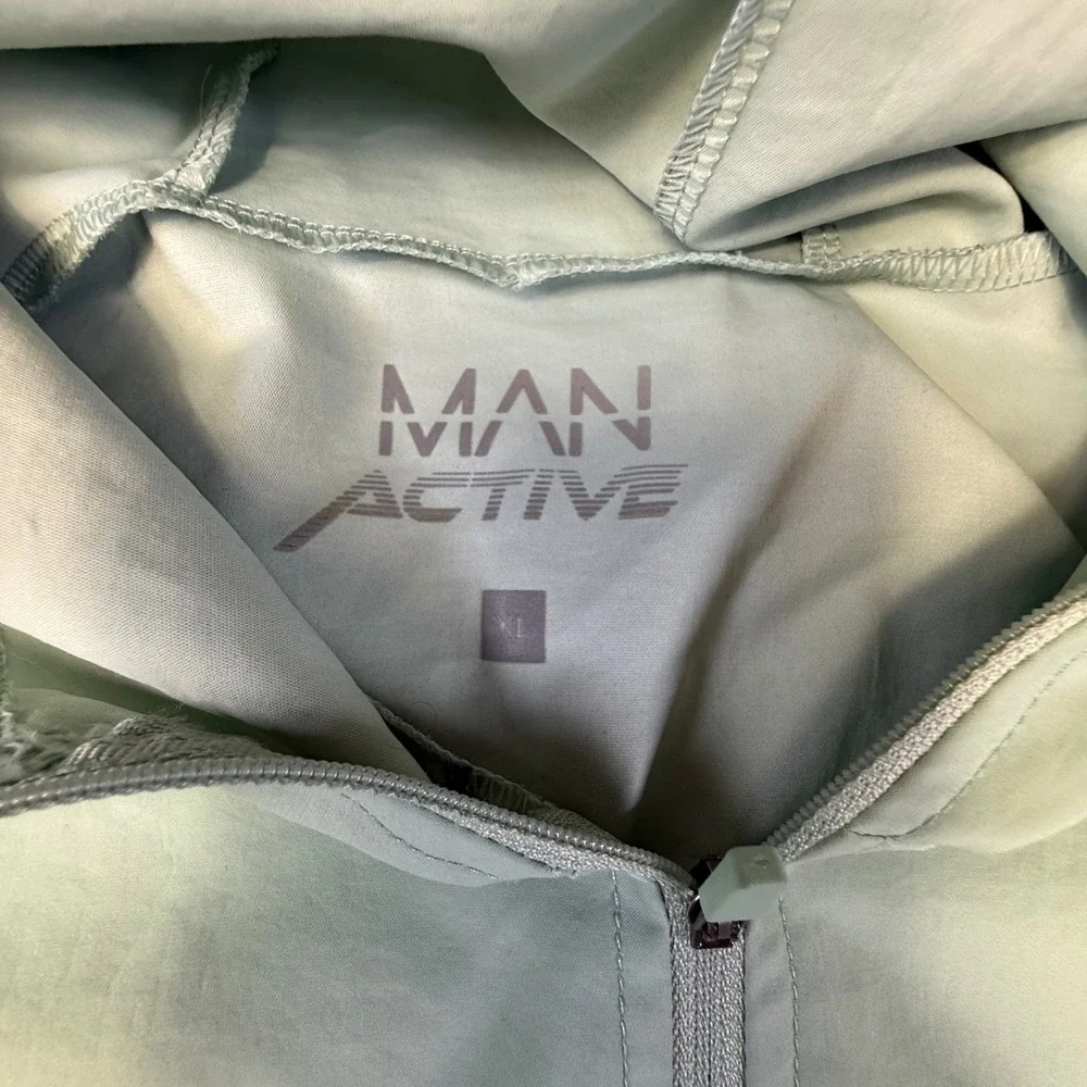 BoohooMAN Active Mint Green Lightweight Hooded‎ Jacket XL Limited Edition